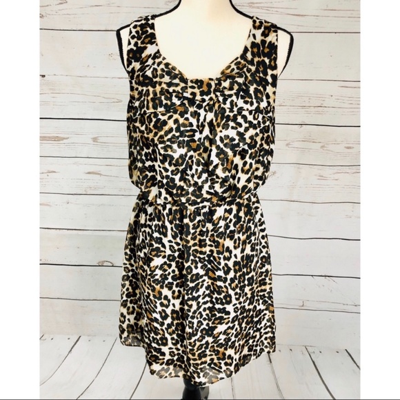 AB Studio Dresses & Skirts - Cheetah Print Bow Above Knee Dress Size M EUC